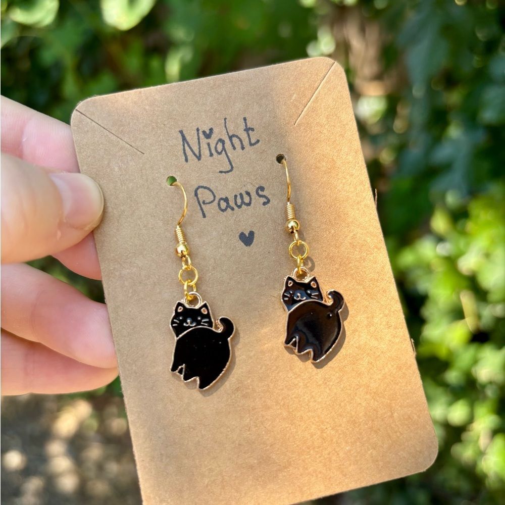 Night Paws 🐾 Black Cat Earrings Cute Animal Jewelry